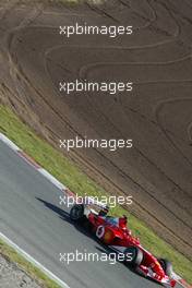 21.01.2003 Barcelona, Spanien, BCN, Formel1 Tests, Dienstag, erster Einsatz nach der Winterpause von Michael Schumacher (D), Scuderia Ferrari Marlboro, auf der Strecke (Track) - Circuit de Catalunia in Granollers bei Barcelona (Januar, Testfahrten, Spain, Formel 1, F1, 2003)  c Copyright: Photos mit - xpb.cc - kennzeichnen, weitere Bilder auf der Bilddatenbank