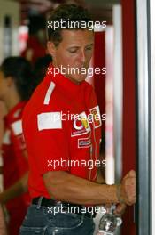 03.04.2003 SAO PAULO, BRASILIEN, BR, FORMEL1, DONNERSTAG, MICHAEL SCHUMACHER (D, FERRARI) - AUTODROMO JOSE CARLOS PACE, INTERLAGOS (2003 GRAND PRIX OF BRAZIL, FORMEL 1, F1).  c COPYRIGHT: PHOTOS MIT - XPB.CC - KENNZEICHNEN, WEITERE BILDER AUF WWW.XPB.CC, EMAIL: INFO@XPB.CC - BELEGEXEMPLARE SENDEN.