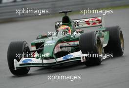 13.06.2003 Montreal, Kanada, CAN, Formel1, Freitag, Antonio Pizzonia (BR, 15), Jaguar Racing, R4, auf der Strecke (Track) - Formel 1 Grand Prix (GP) von Kanada 2003 auf dem Circuit Gilles Villeneuve, Ile Notre-Dame, Canada, Quebec, F1 - Weitere Bilder auf www.xpb.cc, eMail: info@xpb.cc - Belegexemplare senden. Abdruck ist honorarpflichtig. c Copyrightnachweis: xpb.cc