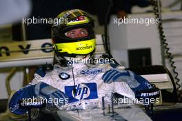 14.06.2003 Montreal, Kanada, CAN, Formel1, Samstag, Ralf Schumacher (D, 04), BMW WilliamsF1 Team, in der Box (Pit) - Formel 1 Grand Prix (GP) von Kanada 2003 auf dem Circuit Gilles Villeneuve, Ile Notre-Dame, Canada, Quebec, F1 - Weitere Bilder auf www.xpb.cc, eMail: info@xpb.cc - Belegexemplare senden. Abdruck ist honorarpflichtig. c Copyrightnachweis: xpb.cc
