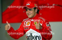 07.02.2003 Maranello, Italien, Ferrari, offizielle Formel1 Präsentation (Launch des F2003GA), Scuderia Ferrari Marlboro, in der neuen Logistik-Halle auf dem Gelände von Ferrari, hier: der neue Testfahrer Felipe Massa - (Februar, Mugello, Italy, Formel 1, F1, 2003)  c Copyright: Photos mit - xpb.cc - kennzeichnen, weitere Bilder auf der Bilddatenbank