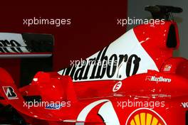 07.02.2003 Maranello, Italien, Ferrari, offizielle Formel1 Präsentation (Launch des F2003GA), Scuderia Ferrari Marlboro, in der neuen Logistik-Halle auf dem Gelände von Ferrari, TECHNIK FEATURE: Motorabdeckung hinten - (Februar, Mugello, Italy, Formel 1, F1, 2003)  c Copyright: Photos mit - xpb.cc - kennzeichnen, weitere Bilder auf der Bilddatenbank