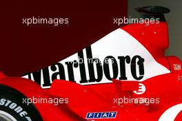 07.02.2003 Maranello, Italien, Ferrari, offizielle Formel1 Präsentation (Launch des F2003GA), Scuderia Ferrari Marlboro, in der neuen Logistik-Halle auf dem Gelände von Ferrari, TECHNIK FEATURE: Motorabdeckung, hinten - (Februar, Mugello, Italy, Formel 1, F1, 2003)  c Copyright: Photos mit - xpb.cc - kennzeichnen, weitere Bilder auf der Bilddatenbank