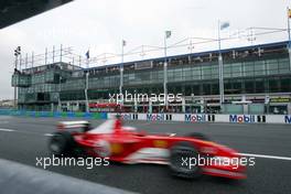 04.07.2003 Magny - Cours, Frankreich, F1, Freitag, Rubens Barrichello (BR, 02), Scuderia Ferrari Marlboro, F2003-GA, auf der Strecke (Track)  - Magny - Cours, Circuit de Nevers, Formel 1 Grand Prix (GP) von Frankreich 2003, France, Nevers - Alle Bilder auf www.xpb.cc, eMail: info@xpb.cc - Abdruck ist honorarpflichtig. c Copyrightnachweis: xpb.cc