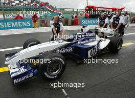 04.07.2003 Magny - Cours, Frankreich, F1, Freitag, Feature BMW - Magny - Cours, Circuit de Nevers, Formel 1 Grand Prix (GP) von Frankreich 2003, France, Nevers - Alle Bilder auf www.xpb.cc, eMail: info@xpb.cc - Abdruck ist honorarpflichtig. c Copyrightnachweis: xpb.cc