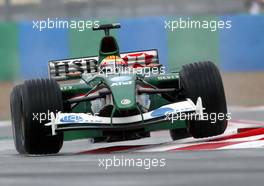 04.07.2003 Magny - Cours, Frankreich, F1, Freitag, Antonio Pizzonia (BR, 15), Jaguar Racing, R4, auf der Strecke (Track) - Magny - Cours, Circuit de Nevers, Formel 1 Grand Prix (GP) von Frankreich 2003, France, Nevers - Alle Bilder auf www.xpb.cc, eMail: info@xpb.cc - Abdruck ist honorarpflichtig. c Copyrightnachweis: xpb.cc