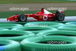 05.07.2003 Magny - Cours, Frankreich, F1, Samstag, Michael Schumacher (D, 01), Scuderia Ferrari Marlboro, F2003-GA, auf der Strecke (Track) - Magny - Cours, Circuit de Nevers, Formel 1 Grand Prix (GP) von Frankreich 2003, France, Nevers - Alle Bilder auf www.xpb.cc, eMail: info@xpb.cc - Abdruck ist honorarpflichtig. c Copyrightnachweis: photo4 / xpb.cc - LEGAL NOTICE: THIS PICTURE IS NOT FOR ITALY PRINT USE, KEINE PRINT BILDNUTZUNG IN ITALIEN!