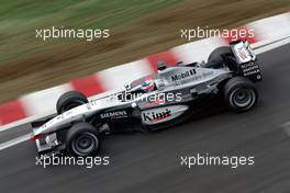 05.07.2003 Magny - Cours, Frankreich, F1, Samstag, Kimi Raikkonen, (Räikkönen, FIN, 06), West McLaren Mercedes, MP4-17D, auf der Strecke (Track) - Magny - Cours, Circuit de Nevers, Formel 1 Grand Prix (GP) von Frankreich 2003, France, Nevers - Alle Bilder auf www.xpb.cc, eMail: info@xpb.cc - Abdruck ist honorarpflichtig. c Copyrightnachweis: xpb.cc