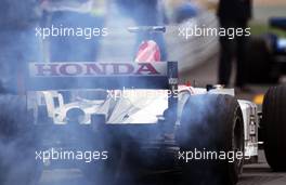 05.07.2003 Magny - Cours, Frankreich, F1, Samstag, Jacques Villeneuve (CDN, 16), Lucky Strike BAR Honda, BAR005, auf der Strecke (Track) - Magny - Cours, Circuit de Nevers, Formel 1 Grand Prix (GP) von Frankreich 2003, France, Nevers - Alle Bilder auf www.xpb.cc, eMail: info@xpb.cc - Abdruck ist honorarpflichtig. c Copyrightnachweis: xpb.cc