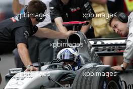 05.07.2003 Magny - Cours, Frankreich, F1, Samstag, David Coulthard (GB, 05), West McLaren Mercedes, fährt aus der Box (Pit) - Magny - Cours, Circuit de Nevers, Formel 1 Grand Prix (GP) von Frankreich 2003, France, Nevers - Alle Bilder auf www.xpb.cc, eMail: info@xpb.cc - Abdruck ist honorarpflichtig. c Copyrightnachweis: xpb.cc