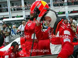 06.07.2003 Magny - Cours, Frankreich, F1, Sonntag, GRID, Michael Schumacher (D, 01), Scuderia Ferrari Marlboro, Portrait - Magny - Cours, Circuit de Nevers, Formel 1 Grand Prix (GP) von Frankreich 2003, France, Nevers - Alle Bilder auf www.xpb.cc, eMail: info@xpb.cc - Abdruck ist honorarpflichtig. c Copyrightnachweis: xpb.cc