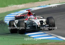 02.08.2003 Hockenheim, Deutschland, F1 am Hockenheimring, Jacques Villeneuve (CDN, 16), Lucky Strike BAR Honda, BAR005, auf der Strecke (Track) - Samstag, Formel 1 Grand Prix (GP), Großer Preis von Deutschland 2003 (Länge 4.574m, Baden Württemberg) - Alle Bilder auf www.xpb.cc, eMail: info@xpb.cc - Abdruck ist honorarpflichtig. c Copyrightnachweis: xpb.cc