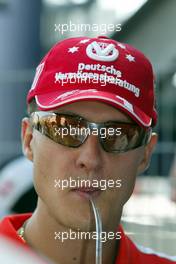 03.08.2003 Hockenheim, Deutschland, F1 am Hockenheimring, Fahrerparade, Michael Schumacher (D, 01), Scuderia Ferrari Marlboro, Portrait - Sonntag, Formel 1 Grand Prix (GP), Großer Preis von Deutschland 2003 (Länge 4.574m, Baden Württemberg) - Alle Bilder auf www.xpb.cc, eMail: info@xpb.cc - Abdruck ist honorarpflichtig. c Copyrightnachweis: xpb.cc
