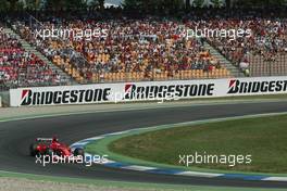 03.08.2003 Hockenheim, Deutschland, F1 am Hockenheimring, Rennen, Michael Schumacher (D, 01), Scuderia Ferrari Marlboro, F2003-GA, auf der Strecke (Track) - Sonntag, Formel 1 Grand Prix (GP), Großer Preis von Deutschland 2003 (Länge 4.574m, Baden Württemberg) - Alle Bilder auf www.xpb.cc, eMail: info@xpb.cc - Abdruck ist honorarpflichtig. c Copyrightnachweis: xpb.cc