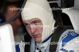 18.04.2003 Imola, San Marino, SM, Formel1, Freitag, Ralf Schumacher (D, 04), BMW WilliamsF1 Team, in der Box (Pit) - (Imola, Autodromo Enzo e Dino Ferrari, 4,933 km - Grand Prix of San Marino 2003, Formel 1, F1)  - Weitere Bilder auf www.xpb.cc, eMail: info@xpb.cc - Belegexemplare senden. Abdruck ist honorarpflichtig. c Copyrightnachweis: xpb.cc