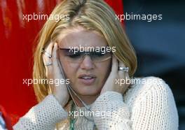 18.04.2003 Imola, San Marino, SM, Formel1, Freitag, Corinna Schumacher im Paddock Bereich, Portrait - (Imola, Autodromo Enzo e Dino Ferrari, 4,933 km - Grand Prix of San Marino 2003, Formel 1, F1)  - Weitere Bilder auf www.xpb.cc, eMail: info@xpb.cc - Belegexemplare senden. Abdruck ist honorarpflichtig. c Copyrightnachweis: xpb.cc