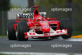 19.04.2003 Imola, San Marino, SM, Formel1, Samstag, Qualifying, Michael Schumacher (D, 01), Scuderia Ferrari Marlboro, F2002, auf der Strecke (Track) - (Imola, Autodromo Enzo e Dino Ferrari, 4,933 km - Grand Prix of San Marino 2003, Formel 1, F1)  - Weitere Bilder auf www.xpb.cc, eMail: info@xpb.cc - Belegexemplare senden. Abdruck ist honorarpflichtig. c Copyrightnachweis: xpb.cc