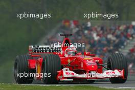 19.04.2003 Imola, San Marino, SM, Formel1, Samstag, Qualifying, Rubens Barrichello (BR, 02), Scuderia Ferrari Marlboro, F2002, auf der Strecke (Track)  - (Imola, Autodromo Enzo e Dino Ferrari, 4,933 km - Grand Prix of San Marino 2003, Formel 1, F1)  - Weitere Bilder auf www.xpb.cc, eMail: info@xpb.cc - Belegexemplare senden. Abdruck ist honorarpflichtig. c Copyrightnachweis: xpb.cc