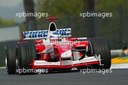 19.04.2003 Imola, San Marino, SM, Formel1, Samstag, Qualifying, Olivier Panis (F, 20), Panasonic Toyota Racing, TF103, auf der Strecke (Track) - (Imola, Autodromo Enzo e Dino Ferrari, 4,933 km - Grand Prix of San Marino 2003, Formel 1, F1)  - Weitere Bilder auf www.xpb.cc, eMail: info@xpb.cc - Belegexemplare senden. Abdruck ist honorarpflichtig. c Copyrightnachweis: xpb.cc