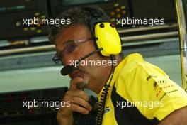 19.04.2003 Imola, San Marino, SM, Formel1, Samstag, Qualifying, Eddie Jordan (Jordan, Teamchef, Chief Executive), Portrait - (Imola, Autodromo Enzo e Dino Ferrari, 4,933 km - Grand Prix of San Marino 2003, Formel 1, F1)  - Weitere Bilder auf www.xpb.cc, eMail: info@xpb.cc - Belegexemplare senden. Abdruck ist honorarpflichtig. c Copyrightnachweis: xpb.cc