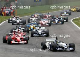 20.04.2003 Imola, San Marino, SM, Formel1, Sonntag (Ostern), Start zum GP vom San Marino, Ralf Schumacher (D, 04), BMW WilliamsF1 Team, FW25, auf der Strecke (Track) vor Michael Schumacher (D, Ferrari), Rubens Barrichello (BR, Ferrari), Juan-Pablo Montoya (CO, BMW WilliamsF1)  - (Rennen, Imola, Autodromo Enzo e Dino Ferrari, 4,933 km - Grand Prix of San Marino 2003, Formel 1, F1)  - Weitere Bilder auf www.xpb.cc, eMail: info@xpb.cc - Belegexemplare senden. Abdruck ist honorarpflichtig. c Copyrightnachweis: xpb.cc