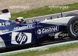 20.04.2003 Imola, San Marino, SM, Formel1, Sonntag (Ostern), Rennen, Ralf Schumacher (D, 04), BMW WilliamsF1 Team, FW25, auf der Strecke (Track) hat am HELM einen schwarzen Trauerstreifen - (Imola, Autodromo Enzo e Dino Ferrari, 4,933 km - Grand Prix of San Marino 2003, Formel 1, F1)  - Weitere Bilder auf www.xpb.cc, eMail: info@xpb.cc - Belegexemplare senden. Abdruck ist honorarpflichtig. c Copyrightnachweis: xpb.cc