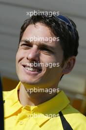 17.04.2003 Imola, San Marino, SM, Formel1, Donnerstag, Giancarlo Fisichella (I, Jordan Ford) Portrait im Paddock Bereich - (Imola, Autodromo Enzo e Dino Ferrari, 4,933 km - Grand Prix of San Marino 2003, Formel 1, F1)  - Weitere Bilder auf www.xpb.cc, eMail: info@xpb.cc - Belegexemplare senden. Abdruck ist honorarpflichtig. c Copyrightnachweis: xpb.cc