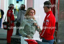 17.04.2003 Imola, San Marino, SM, Formel1, Donnerstag, Michael Schumacher (D, Ferrari) und seine Frau Corinna auf dem Roller / Scooter - (Imola, Autodromo Enzo e Dino Ferrari, 4,933 km - Grand Prix of San Marino 2003, Formel 1, F1)  - Weitere Bilder auf www.xpb.cc, eMail: info@xpb.cc - Belegexemplare senden. Abdruck ist honorarpflichtig. c Copyrightnachweis: xpb.cc