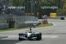 12.09.2003 Monza, Italien, F1 in Monza, Freitag, Ralf Schumacher (D, 04), BMW WilliamsF1 Team, FW25, auf der Strecke (Track) - Formel 1 Grand Prix (GP) von Italien 2003 (Autodromo Nazionale Monza, Italy) - Weitere Bilder auf www.xpb.cc, eMail: info@xpb.cc - Belegexemplare senden. Abdruck ist honorarpflichtig. c Copyrightnachweis: xpb.cc