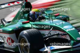 12.09.2003 Monza, Italien, F1 in Monza, Freitag, Mark Webber (AUS, 14), Jaguar Racing, R4, auf der Strecke (Track) - Formel 1 Grand Prix (GP) von Italien 2003 (Autodromo Nazionale Monza, Italy) - Weitere Bilder auf www.xpb.cc, eMail: info@xpb.cc - Belegexemplare senden. Abdruck ist honorarpflichtig. c Copyrightnachweis: xpb.cc