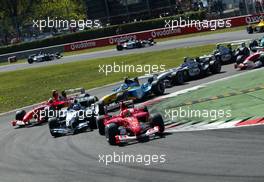 14.09.2003 Monza, Italien, F1 in Monza, Sonntag, Start zum Rennen, Michael Schumacher (D, Ferrari) vor Juan-Pablo Montoya (CO, BMW WilliamsF1), Rubens Barrichello (BR, Ferrari), Jarno Trulli (I, Renault F1 Team), Kimi Raikkonen, (FIN, McLaren Mercedes) - Formel 1 Grand Prix (GP) von Italien 2003 (Autodromo Nazionale Monza, Italy) - Weitere Bilder auf www.xpb.cc, eMail: info@xpb.cc - Belegexemplare senden. Abdruck ist honorarpflichtig. c Copyrightnachweis: xpb.cc