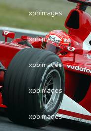 11.10.2003 Suzuka, Japan, F1 in Japan, Samstag, Michael Schumacher (D, 01), Scuderia Ferrari Marlboro, F2003-GA, auf der Strecke (Track) - Formel 1 Grand Prix (GP) von Japan 2003 (Suzuka Race Circuit) - Weitere Bilder auf www.xpb.cc, eMail: info@xpb.cc - Belegexemplare senden. Abdruck ist honorarpflichtig. c Copyrightnachweis: xpb.cc