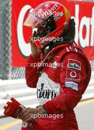 29.05.2003 Monte Carlo, Monaco, 29.05.2003, F1 in Monaco, Donnerstag, Michael Schumacher (D, 01), Scuderia Ferrari Marlboro, Portrait in der Box - 61ter Formel 1 Grand Prix (GP) von Monaco 2003, Monte Carlo, Fürstentum Monaco - Weitere Bilder auf www.xpb.cc, eMail: info@xpb.cc - Belegexemplare senden. Abdruck ist honorarpflichtig. c Copyrightnachweis: xpb.cc