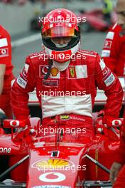 07.09.2003 Nürburg, Deutschland, Michael Schumacher Fan-Tag am Nürburgring, Sonntag, MS steigt in den F2002 - Formel 1, 2003, Nuerburg, Germany - Weitere Bilder auf www.xpb.cc, eMail: info@xpb.cc - Abdruck ist honorarpflichtig. c Copyrightnachweis: xpb.cc