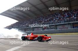 10.08.2003 Zandvoort, Die Niederlande, Marlboro Masters of Formula 3, Ferrari F1 Team Demonstration, Burn out by Luca Badoer (ITA), Scuderia Ferrari Marlboro FW2002, Testdriver - Zandvoort, - Alle Bilder auf www.xpb.cc, eMail: info@xpb.cc - Abdruck ist honorarpflichtig. c Copyrightnachweis: Miltenburg / xpb.cc