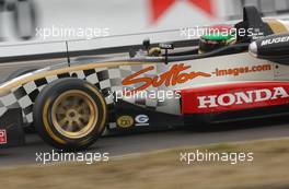 09.08.2003 Zandvoort, Die Niederlande, Alan van der Merwe (RSA), Carlin Motorsport, Dallara F302/3 Honda-Mugen - Marlboro Masters of Formula 3 (2003) in Zandvoort, Circuit Park Zandvoort (Formel 3)  - Weitere Bilder auf www.xpb.cc, eMail: info@xpb.cc - Belegexemplare senden. c Copyright: Kennzeichnung mit: Miltenburg / xpb.cc