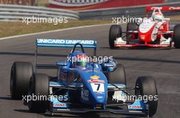 10.08.2003 Zandvoort, Die Niederlande, Nelson Piquet Jr. (BRA), Piquet Sports, Dallara F303 Honda-Mugen, in front of Ryan Briscoe (AUS), Prema Powerteam Srl, Dallara F303 Opel-Spiess - Marlboro Masters of Formula 3 (2003) in Zandvoort, Circuit Park Zandvoort (Formel 3)  - Weitere Bilder auf www.xpb.cc, eMail: info@xpb.cc - Belegexemplare senden. c Copyright: Kennzeichnung mit: Miltenburg / xpb.cc