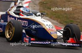 09.08.2003 Zandvoort, Die Niederlande, Richard Antinucci (USA), Carlin Motorsport, Dallara F302/3 Honda-Mugen - Marlboro Masters of Formula 3 (2003) in Zandvoort, Circuit Park Zandvoort (Formel 3)  - Weitere Bilder auf www.xpb.cc, eMail: info@xpb.cc - Belegexemplare senden. c Copyright: Kennzeichnung mit: Miltenburg / xpb.cc