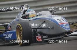 09.08.2003 Zandvoort, Die Niederlande, Ronnie Bremer (DNK), Carlin Motorsport, Dallara F302/3 Honda-Mugen - Marlboro Masters of Formula 3 (2003) in Zandvoort, Circuit Park Zandvoort (Formel 3)  - Weitere Bilder auf www.xpb.cc, eMail: info@xpb.cc - Belegexemplare senden. c Copyright: Kennzeichnung mit: Miltenburg / xpb.cc