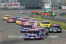 16.05.2004 Adria, Italy,  DTM, Sunday, Start of the race with Mattias Ekström (SWE), Audi Sport Team Abt, Audi A4 DTM leading the field through the first corners - DTM Season 2004 at Adria International Raceway (Deutsche Tourenwagen Masters, Italy)