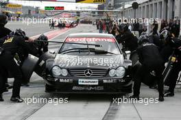 05.06.2004 Klettwitz, Germany,  DTM, Saturday, Pitstop practice of Bernd Mayländer (GER), CLK AMG-Mercedes, Mercedes CLK-DTM - DTM Season 2004 at Lausitzring (Deutsche Tourenwagen Masters)