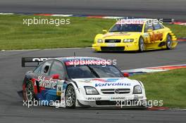 06.06.2004 Klettwitz, Germany,  DTM, Sunday, Peter Dumbreck (GBR), OPC Team Phoenix, Opel Vectra GTS V8, in front of Tom Kristensen (DNK), Audi Sport Team Abt Sportsline, Audi A4 DTM - DTM Season 2004 at Lausitzring (Deutsche Tourenwagen Masters)