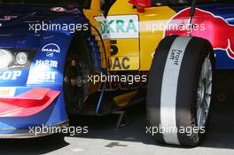 30.07.2004 Nürburg, Germany,  DTM, Friday, Left front tyre of Mattias Ekström (SWE), Audi Sport Team Abt, Audi A4 DTM, in a tyre warmer ready to be mounted - DTM Season 2004 at Nürburgring (Deutsche Tourenwagen Masters)