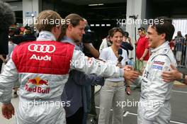 31.07.2004 Nürburg, Germany,  DTM, Saturday, Mattias Ekström (SWE), Audi Sport Team Abt (left), congratulates Gary Paffett (GBR), C-Klasse AMG-Mercedes, Portrait (right), with his pole position - DTM Season 2004 at Nürburgring (Deutsche Tourenwagen Masters)