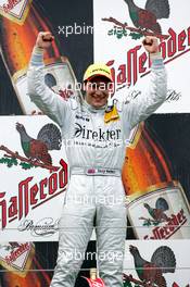01.08.2004 Nürburg, Germany,  DTM, Sunday, Podium, race winner Gary Paffett (GBR), C-Klasse AMG-Mercedes, Portrait (1st) - DTM Season 2004 at Nürburgring (Deutsche Tourenwagen Masters)