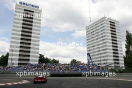 25.06.2004 Nürnberg, Germany,  DTM, Friday, Heinz-Harald Frentzen (GER), OPC Team Holzer, Opel Vectra GTS V8, cornering the spitskere - DTM Season 2004 at Norisring (Deutsche Tourenwagen Masters)