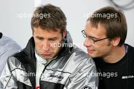 26.06.2004 Nürnberg, Germany,  DTM, Saturday, Bernd Schneider (GER), Vodafone AMG-Mercedes, Portrait, with one of his mechanics - DTM Season 2004 at Norisring (Deutsche Tourenwagen Masters)