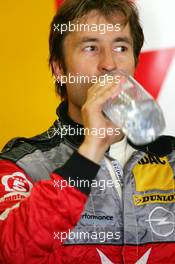06.08.2004 Oschersleben, Germany,  DTM, Friday, Heinz-Harald Frentzen (GER), OPC Team Holzer, Portrait, drinking some water - DTM Season 2004 at Motopark Oschersleben (Deutsche Tourenwagen Masters)