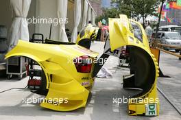 15.07.2004 Shanghai, China,  DTM, Thursday, Rear end and front bumper/engine cover of one of the Audi A4 DTM cars - DTM Season 2004 at Pu Dong Street Circuit Shanghai (Deutsche Tourenwagen Masters)