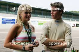 10.09.2004 Dijon, France, Friday 10 September 2004, Alex Lloyd, GBR, John Village Automotive, portrait  (right), with his girlfriend - SUPERFUND EURO 3000 Championship Rd 7, Circuit Dijon-Prenois, France, FRA - SUPERFUND COPYRIGHT FREE editorial use only